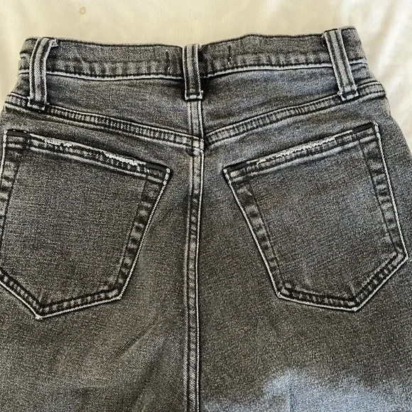 Abercrombie & Fitch Women’s Skinny Ripped Jeans - Picture 3 of 4